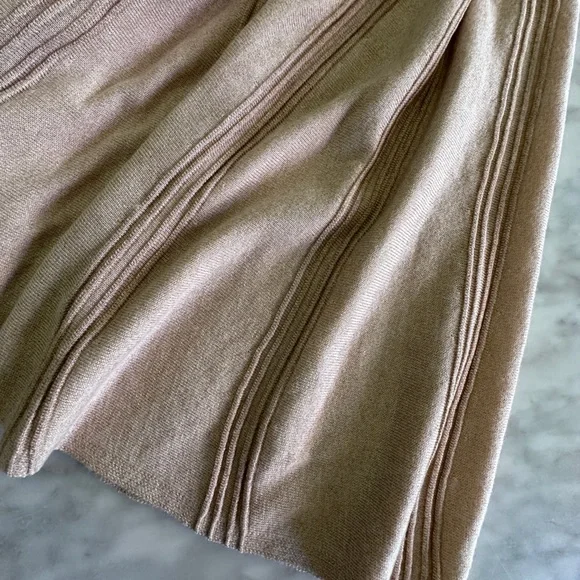 Metallic Ribbed High Waisted Fit and Flare Midi Skirt - Picture 6 of 8